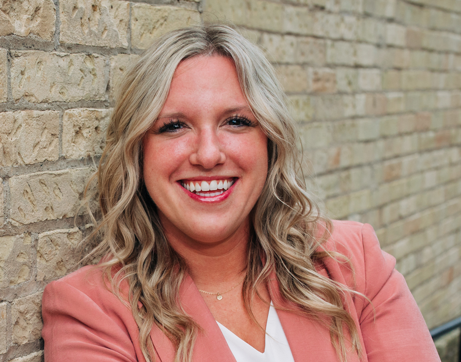 Portrait of Dr Jamie Gibula